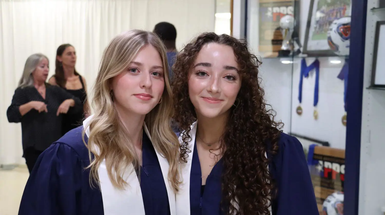 Students participate in Career Observation Week in 10th grade