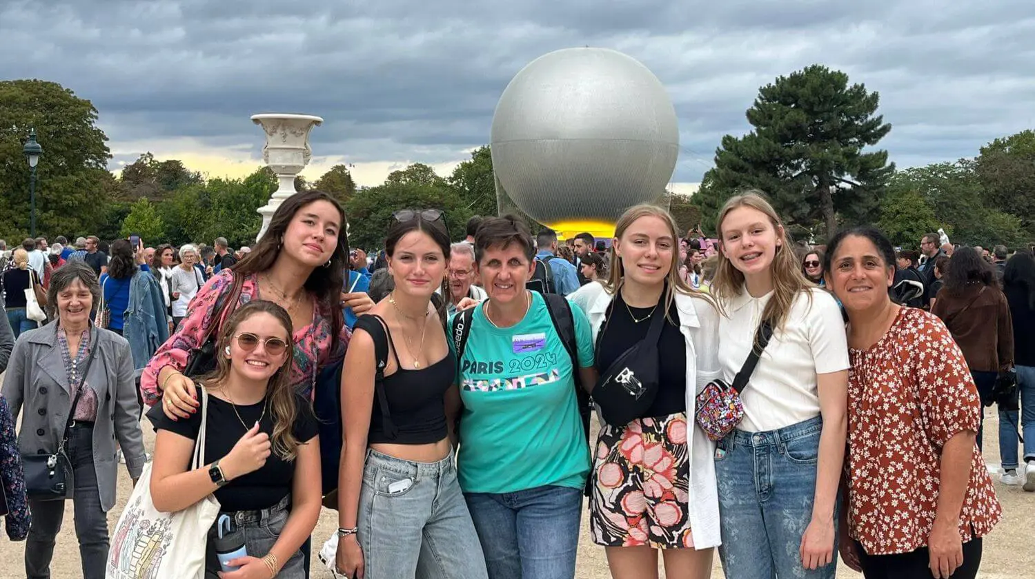 DIS Swim team in Paris