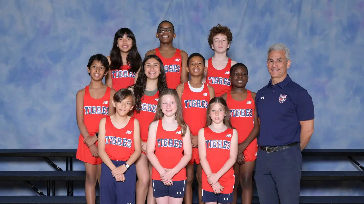 DIS MS Cross Country team photo.