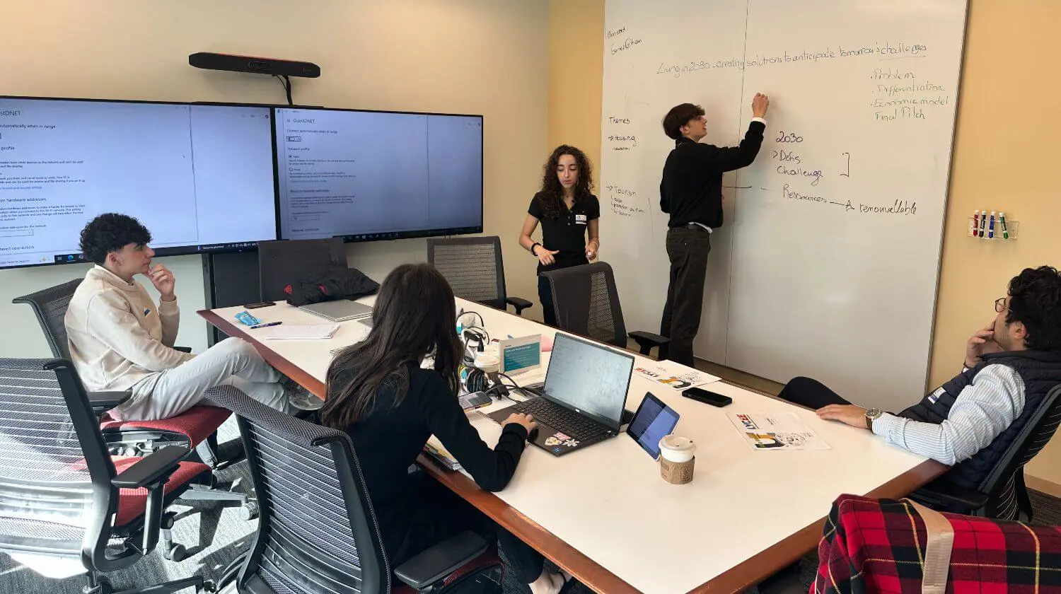 DIS students attending the Start-Up Competition in San Francisco.